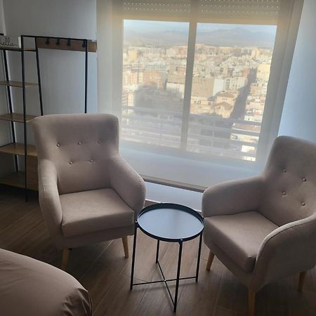Charming Studio In The Center Of The City Apartamento Pleno Centro De อาลิกันเต ภายนอก รูปภาพ