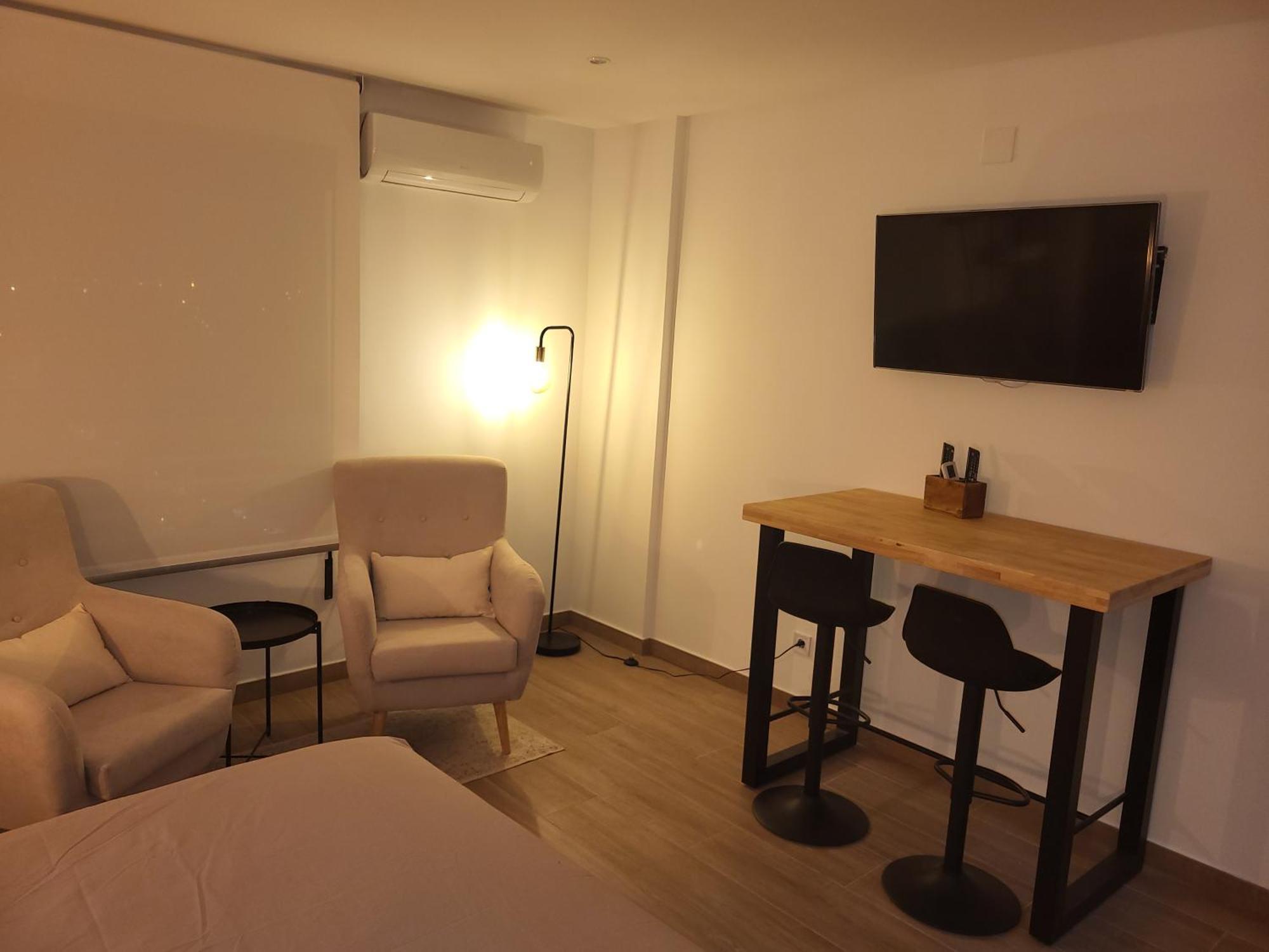 Charming Studio In The Center Of The City Apartamento Pleno Centro De อาลิกันเต ภายนอก รูปภาพ