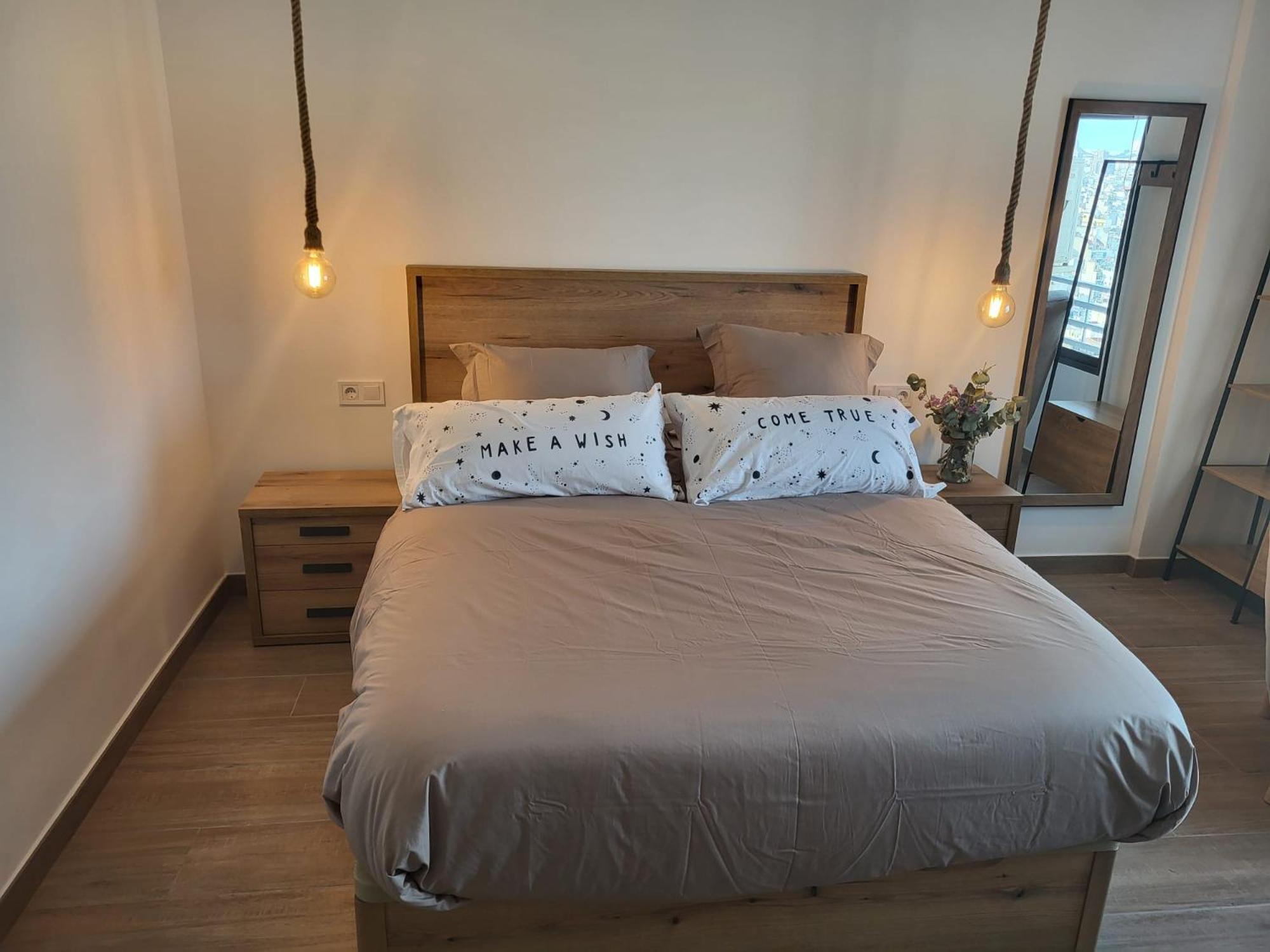 Charming Studio In The Center Of The City Apartamento Pleno Centro De อาลิกันเต ภายนอก รูปภาพ