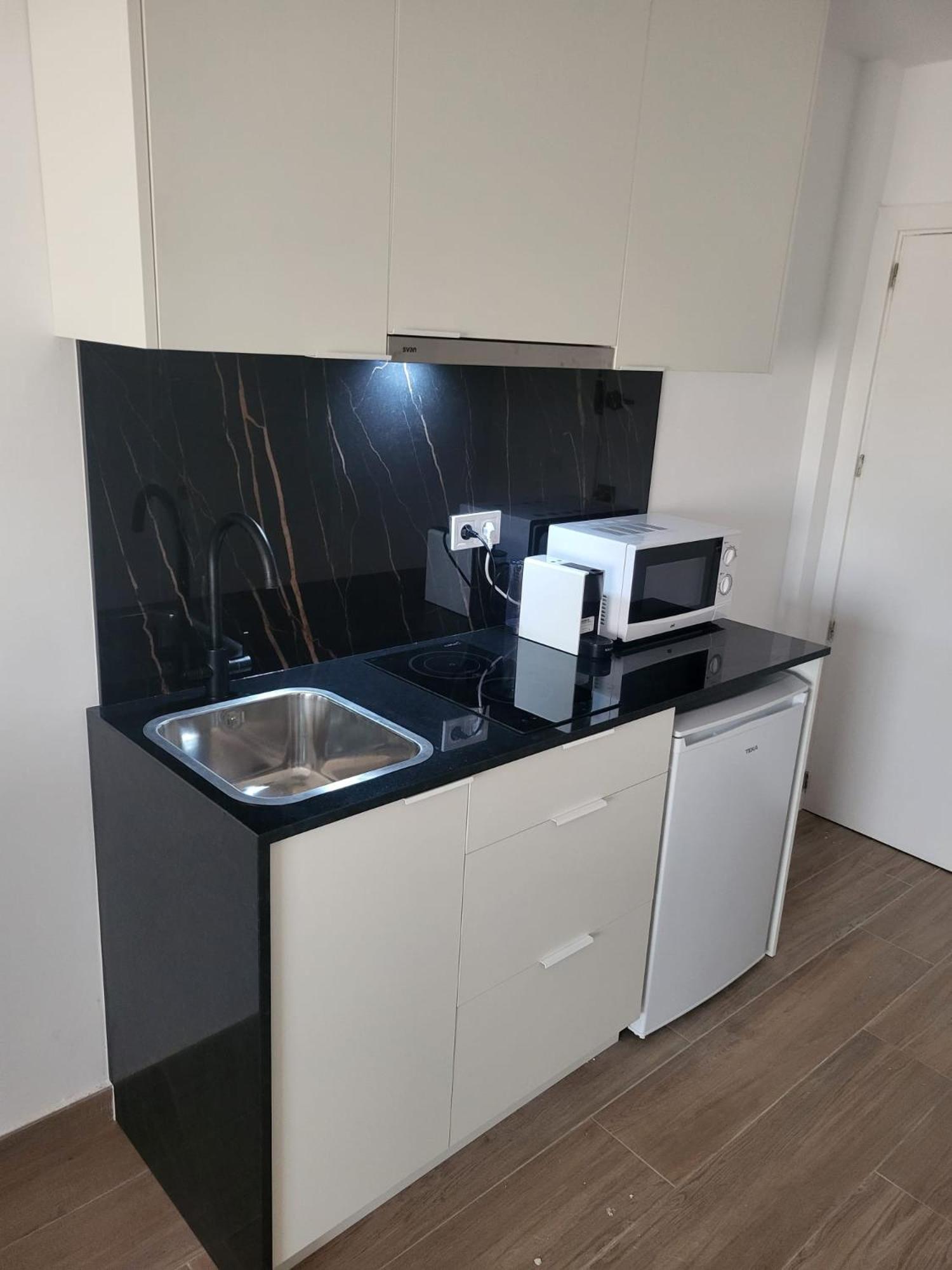 Charming Studio In The Center Of The City Apartamento Pleno Centro De อาลิกันเต ภายนอก รูปภาพ