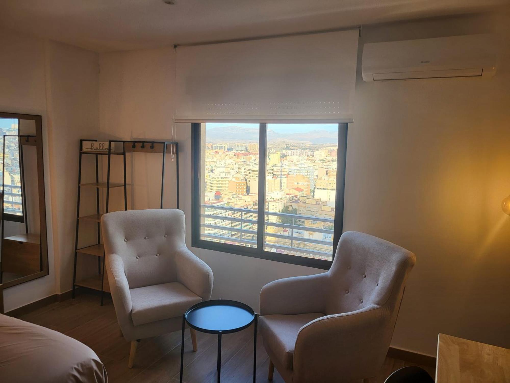 Charming Studio In The Center Of The City Apartamento Pleno Centro De อาลิกันเต ภายนอก รูปภาพ
